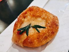 孔塔芝士面包-Salon de The de Joel Robuchon(外滩18号店)