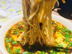 岐山臊子面-白起肉夹馍