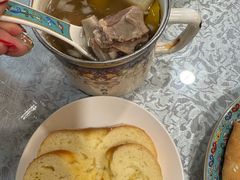 -汗腾格里·风味餐厅(新疆驻京办店)