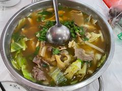 跷脚牛肉-美食村花园餐厅