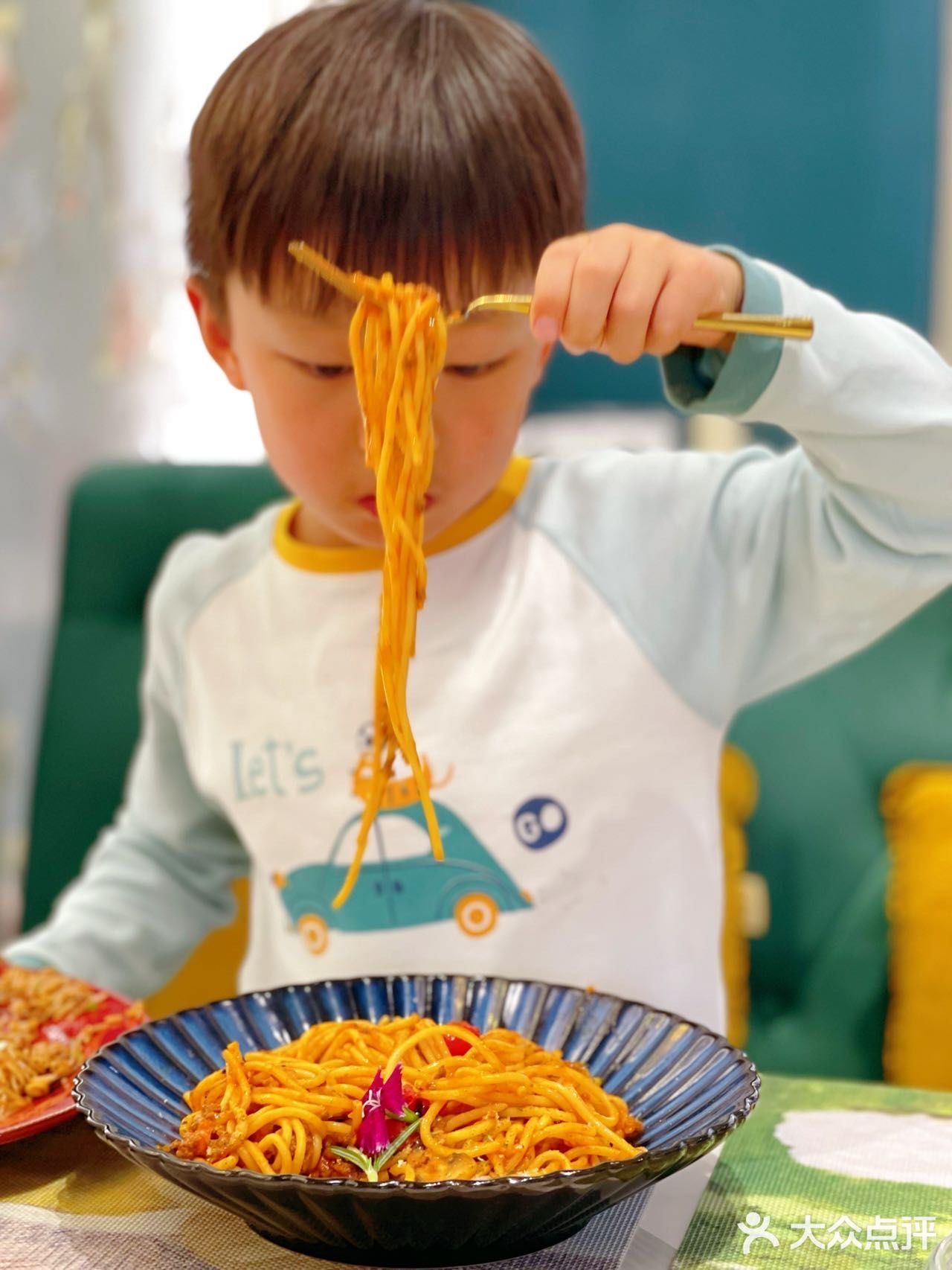 武汉西餐厅推荐|好吃不贵，环境超好的Moon Blue