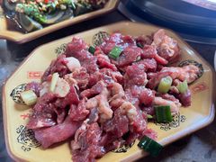 -黄利砖万峰林布依特色酸笋牛肉馆