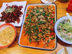 -兔槽江湖菜·重庆璧山兔(水围店)
