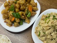 -东北四季饺子王(华山路店)