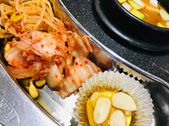 -江南猪肉商会无限续吃(弘大店)