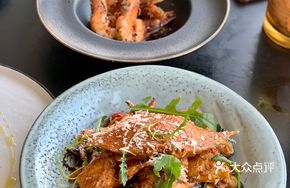 Spicy Flower Crab and Squid Noodles