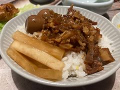 台湾卤肉饭-雷泰泰台式胡椒虾(滨江金铂湾店)