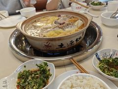 酸萝卜老鸭汤-土连锅·现熬养生汤锅(梁家巷店)
