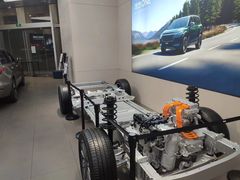 -理想汽车(世纪汇店)