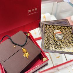 -周大福CHOW TAI FOOK(浦东八佰伴店)