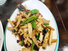 -青年路烩面馆(绿地世纪城店)