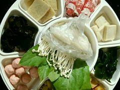 -鸡遇虾煲干锅火锅(小寨金莎店)