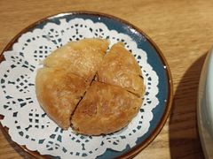 现烤鲜花饼-麦麦山云南菜(复地活力城店)