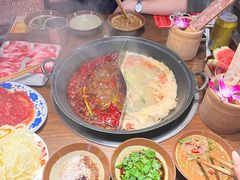 -萍姐火锅·公路夜市(武汉首店)