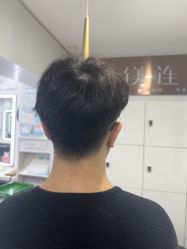 -镁连社·美联社