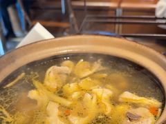 -邹开喜·小海鲜醉鸡煲·潮汕鲜切牛肉店(襄阳北路店)