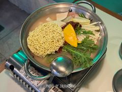 -富乐满 炸鸡&韩国料理 불로만(虹泉路店)