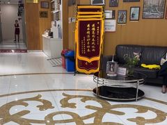 -雅悦齿科(顾村公园店)