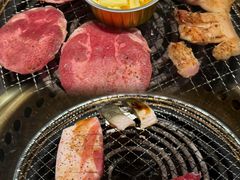 -牛YO寿喜烧·铁板烧和牛火锅自助(市府恒隆店)