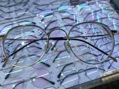 -臻美视爵眼镜·明月·依视路·蔡司折扣店(广渠门店)