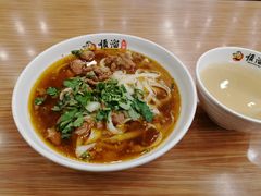 -顺溜·手工刀削面·黑金店(铜锣湾店)