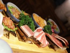 -明洞阿姨·韩式酱蟹烤肉·创意料理(三元桥店)