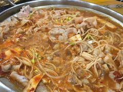 五花肉肥牛三吃锅-韩食汇