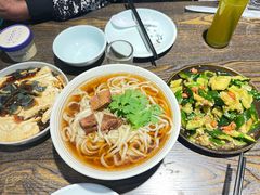 -鼎牛牛炖锅·烤串(温泉路店)