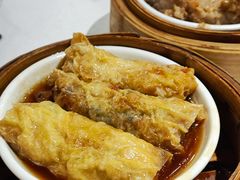 鲍汁腐皮卷-喜势点·糖沙翁手工茶点·本地人茶居(永庆坊店)