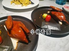 爆汁花椒脆皮乳鸽-柴门头啖汤·经典川菜·慢火汤品(锦城万达店)