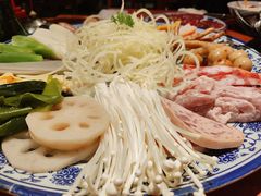 -周小明火锅(黑金冠社区店)