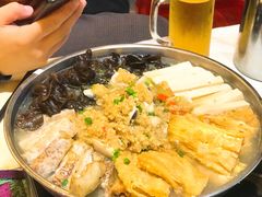 -刘姐啤酒鱼民族演艺餐厅(西街总店)