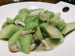 菌菇炒丝瓜-渝乡人家(和平里店)