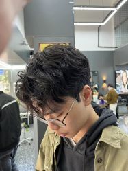 -藤野造型专业烫染接发