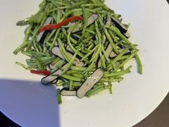 -香山湖渔家大院