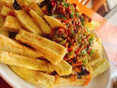 -东北四季饺子王(华山路店)