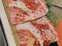 -山川小町·极番烧肉(新地假日广场店)