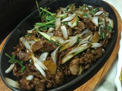 葱爆羊肉-那家小馆•北京菜•烤鸭(中关村店)