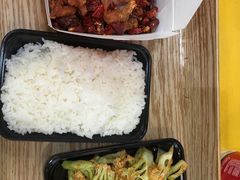 -南门金峰辣子鸡·玩串串(昌发展万科广场店)