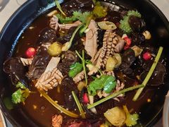 -巴厘龙虾·榜首油焖大虾(音乐学院·沿江酒馆店)