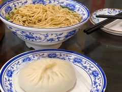 蟹黄大汤包-九炉分座(个园店)