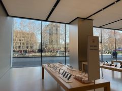 -Apple零售店(玄武湖店)