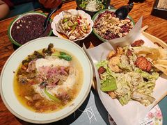 -八月美食小馆(银泰城总店)