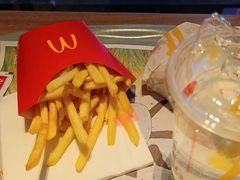 薯条咖啡雪糕辣翅-麦当劳(东急新天地店)