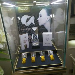 -斐研美医疗美容·眼周抗衰中心