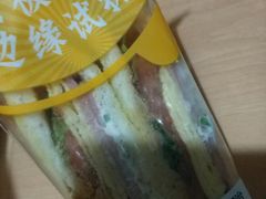 -全家便利店(上体场站店)