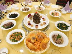 -山明水秀大饭店