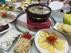 -墨脱石锅椰子鸡•海鲜糟粕醋(榆亚路店)