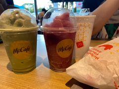 -麦当劳(深圳北站B2检票口楼上)