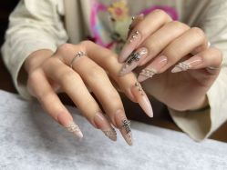 -兮奈ネイル美甲美睫·皮肤管理